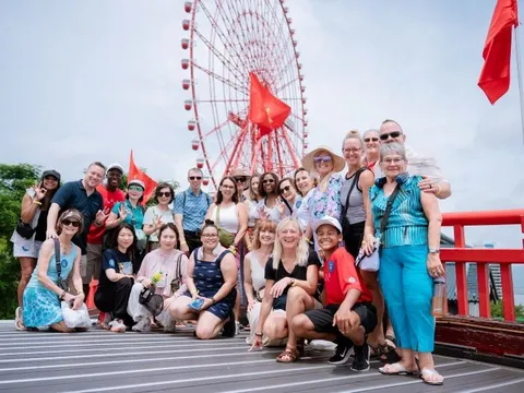 Lời giải nào cho bài toán đầu tư dài hạn khi du lịch biển và kinh tế đêm được nâng tầm tại Quảng Ninh?