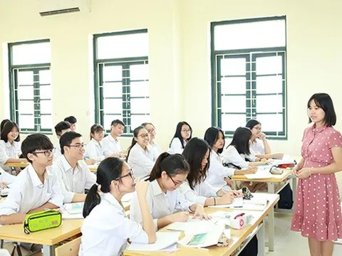 Theo quy định mới nhất, có thể thu học phí một lần cho cả năm học được không?