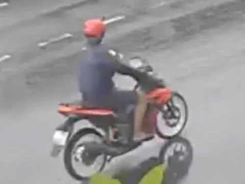 Sợ vợ la mắng do ăn chơi với bạn bè hết tiền lương, 9X đi cướp điện thoại