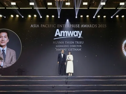 Tổng Giám đốc Amway Việt Nam nhận giải thưởng Doanh nhân xuất sắc Châu Á 2025