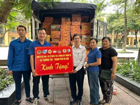 Tấm lòng người Hà Nội hướng về vùng lũ Trung Giã và Đa Phúc