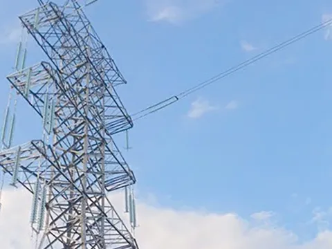 Phấn đấu đưa dự án đường dây 220kV đấu nối Nghĩa Lộ - TBA 500kV Việt Trì về đích trong năm 2025