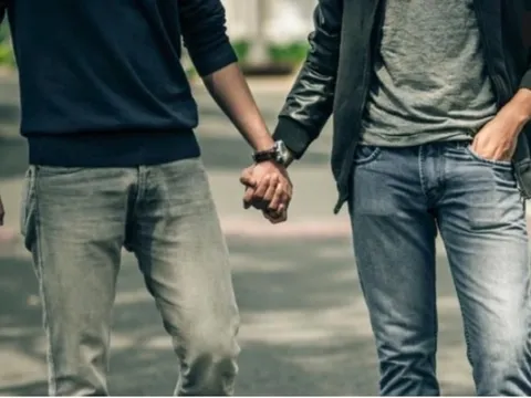 Phê ma túy, đối tượng bịt miệng bạn tình đồng tính khiến nạn nhân tử vong