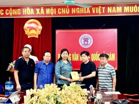 Lãnh đạo Ủy ban MTTQ Việt Nam Thành phố thăm hỏi, hỗ trợ gia đình nạn nhân vụ cháy