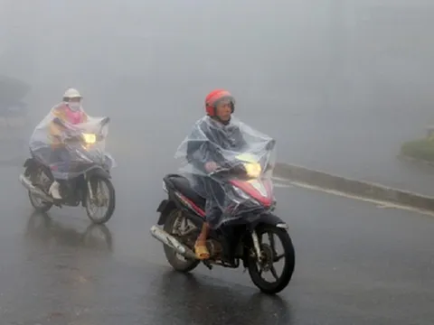 Miền Bắc sắp đón không khí lạnh "lạ thường" kéo theo mưa to sầm sập