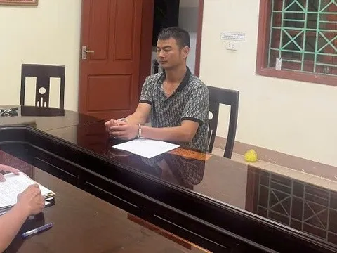 Khởi tố đối tượng đánh nhân viên xe bus, bắt quỳ gối giữa đường do mâu thuẫn vận chuyển hàng hóa