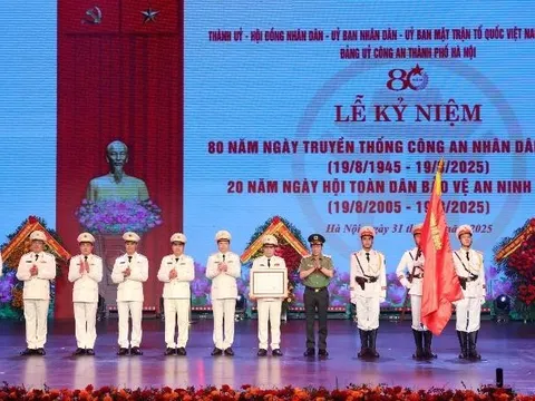 Công an Hà Nội tăng cường bám cơ sở, giữ vững bình yên từ gốc