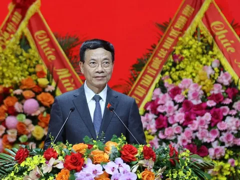 Một người đổi mới thì có ý tưởng, trăm triệu người đổi mới có cả tương lai