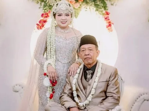 Cụ ông 74 tuổi kết hôn với cô dâu 24 tuổi, sính lễ 4,7 tỷ đồng