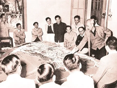 Ngọn đuốc soi đường, kim chỉ Nam để xây dựng, phát triển Thủ đô
