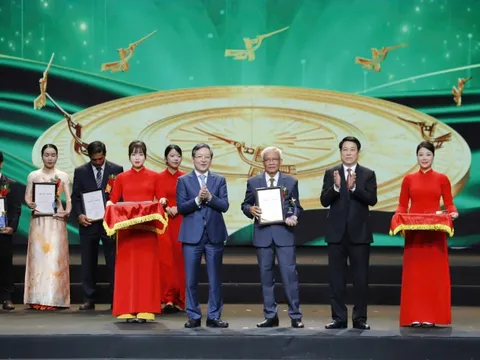 Tiếp tục khơi dậy và phát huy mạnh mẽ lòng yêu nước, ý chí tự tin, tự lực, tự cường, tự chủ của nông dân