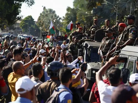 Đảo chính ở Madagascar: Quân đội nắm quyền, tổng thống bỏ trốn