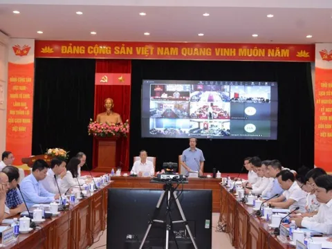 Bộ trưởng Bộ GD&ĐT nói về việc chuẩn bị một số sách giáo khoa thống nhất