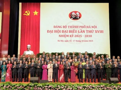 Ban Chấp hành Đảng bộ thành phố Hà Nội khóa XVIII ra mắt Đại hội
