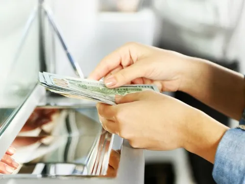 Vụ tiệm vàng mua bán ngoại tệ trái phép: Tịch thu hơn 2 tỷ đồng