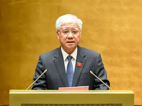 Cử tri và nhân dân lo lắng về việc giải quyết các dự án, công trình “treo” còn chậm, gây lãng phí nguồn lực