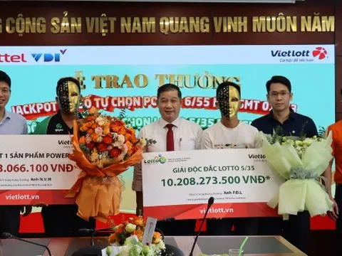 Vietlott trao giải jackpot 1 power 6/55 và độc đắc lotto 5/35 đến 2 thuê bao Viettel
