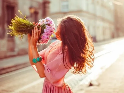 Vì rực rỡ đâu cần lý do