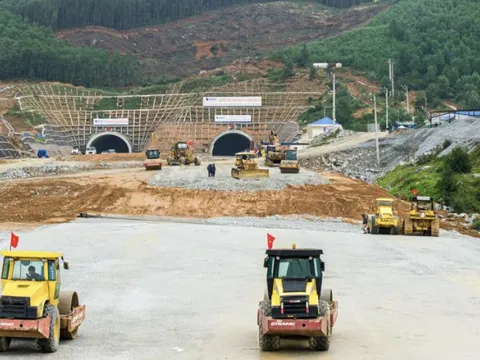 Bộ Xây dựng: Giải ngân vốn đầu tư công đạt hơn 54% kế hoạch năm