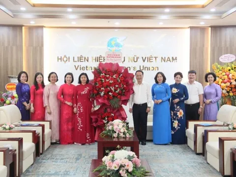 Thăm, chúc mừng Trung ương Hội LHPN Việt Nam nhân kỷ niệm 95 năm ngày thành lập Hội