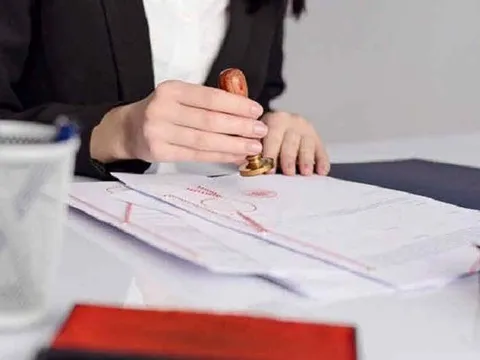 Bỏ công chứng khi giao dịch nhà đất: Cần có lộ trình để tránh rủi ro