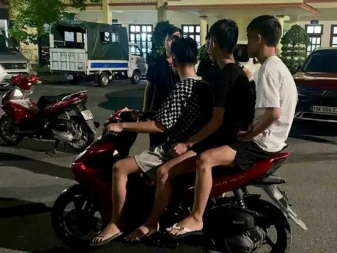 Tạm giữ nhóm "quái xế" chặn xe, xịt hơi cay tấn công người đi đường