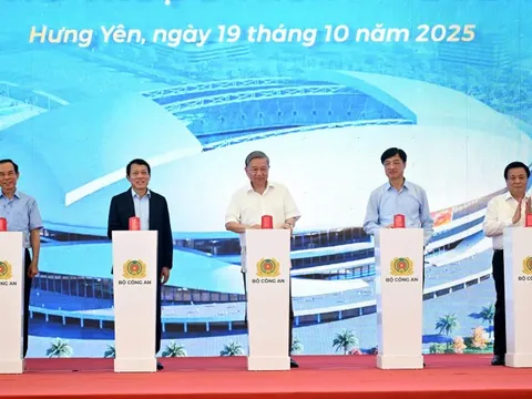 Tổng Bí thư Tô Lâm dự lễ khởi công xây dựng sân vận động tiên tiến hàng đầu thế giới