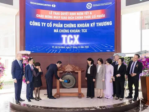 Hơn 2,31 tỷ cổ phiếu TCX chính thức giao dịch, TCBS mở chương mới tăng trưởng