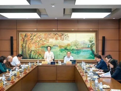 Ủng hộ viên chức được góp vốn, tham gia điều hành doanh nghiệp trong một số trường hợp