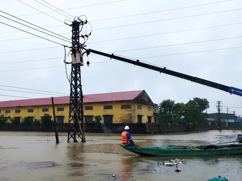 EVNCPC chủ động ứng phó bão số 12 và mưa lũ