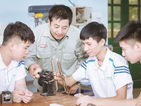 Đề xuất bổ sung loại hình trung học nghề cùng bậc học với THPT