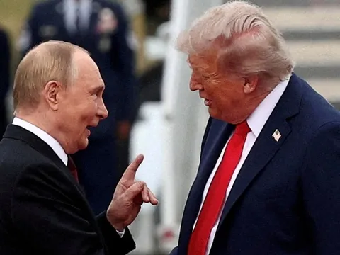 Ông Trump nói gì khi hoãn kế hoạch gặp ông Putin ở Budapest?