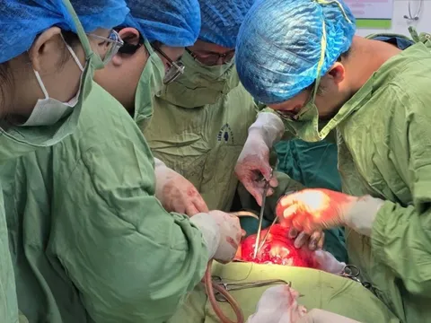 Tự ý dùng thuốc phá thai, nữ bệnh nhân nguy kịch vì vỡ tử cung