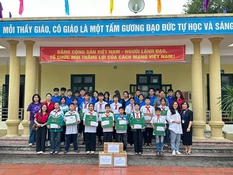 3 ngôi trường ở Hà Nội cùng hướng về Thái Nguyên sau lũ