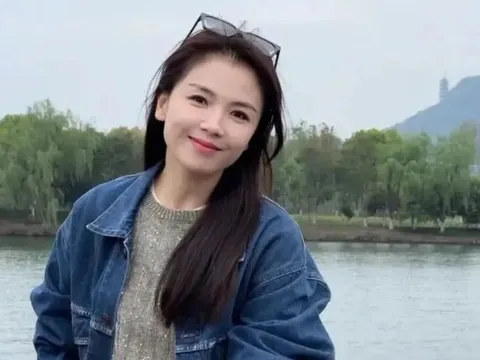 Lưu Đào gây sốt với vóc dáng ở tuổi 46