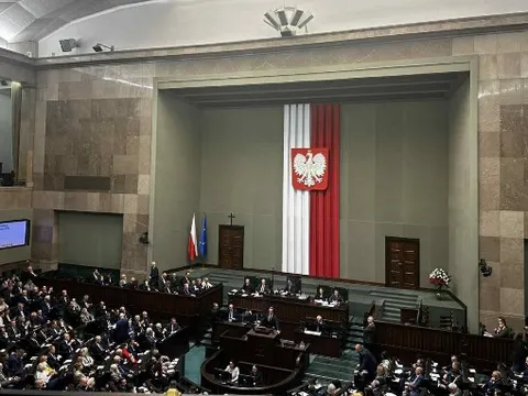 Hạ viện Ba Lan nhất trí phê chuẩn EVIPA với 100% phiếu ủng hộ