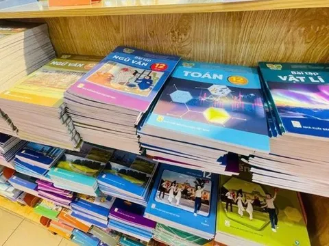 Khi mỗi nơi một bộ sách