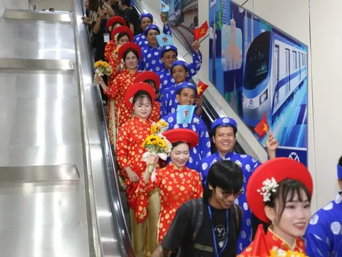 Đám cưới tập thể của 50 cặp đôi công nhân, người lao động trẻ