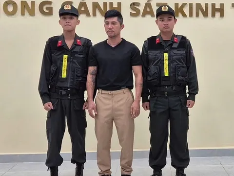 Ca sĩ Lương Bằng Quang kinh doanh gì trước khi bị bắt?