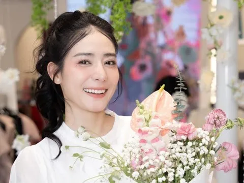 Diễn viên Kim Nhã gây bất ngờ với hình ảnh "xuống tóc", mặc áo nâu sòng