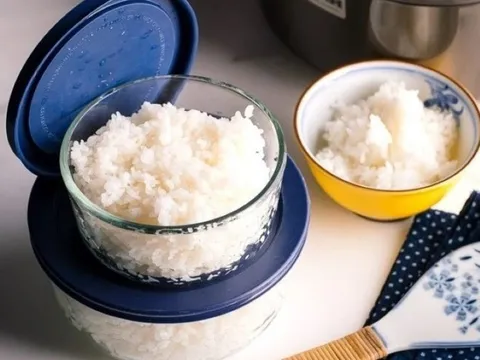 Sai lầm khi bảo quản cơm nguội, biết mà tránh kẻo "rước hoạ"