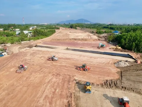 Cao tốc Biên Hòa - Vũng Tàu tiếp tục thiếu vật liệu thi công