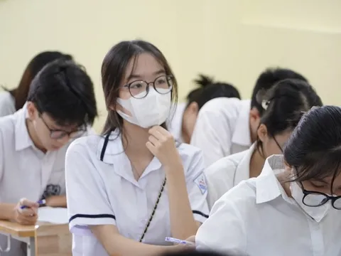 Bản tin 27/10: Hà Nội dự kiến mức hỗ trợ học phí cho học sinh trường tư thục