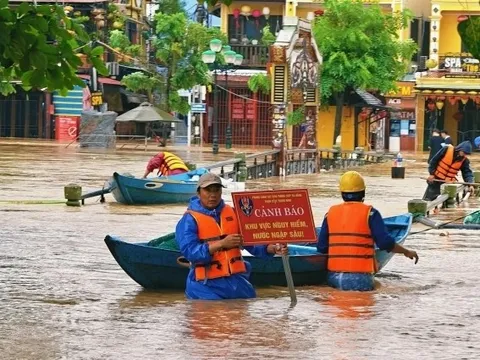 Tập trung ứng phó khẩn cấp, khắc phục hậu quả mưa lũ lớn tại khu vực Trung Bộ