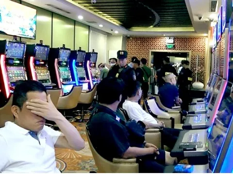 Ca sĩ Thế Vũ "ném" hơn 112 tỷ đồng vào sới bạc nghìn tỷ tại King Club