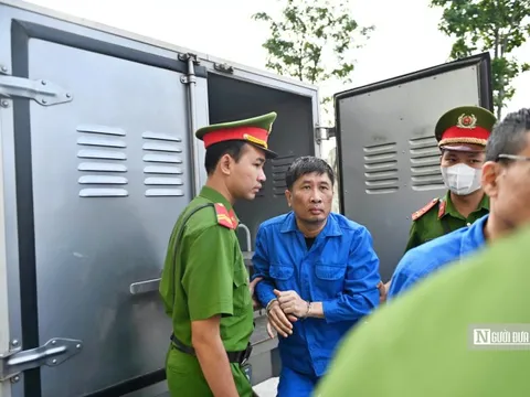 Cựu Phó Chủ tịch tỉnh Phú Thọ cùng hơn trăm bị cáo hầu toà vụ đánh bạc 106 triệu USD