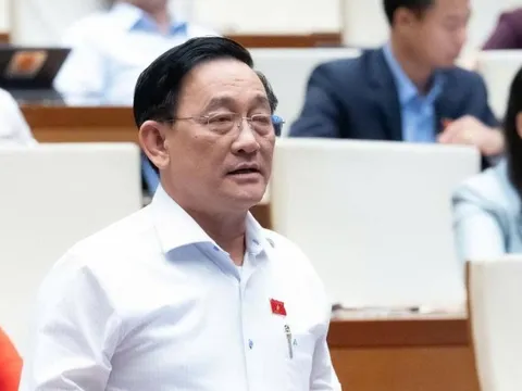 Đề nghị tăng lương cơ sở ngay từ 1/1/2026 để công chức "nhẹ lòng cống hiến"