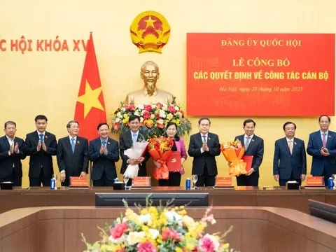 Công bố các quyết định của Ban Thường vụ Đảng uỷ Quốc hội về công tác cán bộ