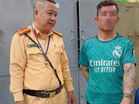 Phát hiện thanh niên tàng trữ ma túy khi tham gia giao thông