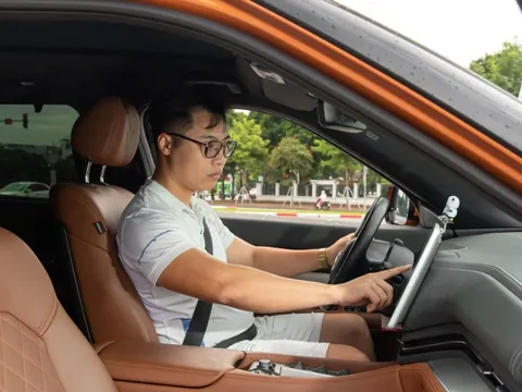 VinFast VF 9 qua chia sẻ của khách Việt: Khỏe như xe động cơ V8, “nuôi” dễ ngang xe hạng A